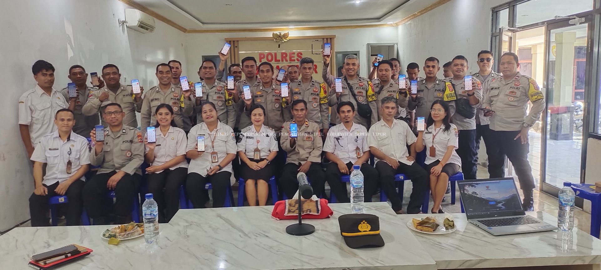 Aktivasi Identitas Kependudukan Digital bagi Bhabinkamtibmas se-Sumba Timur